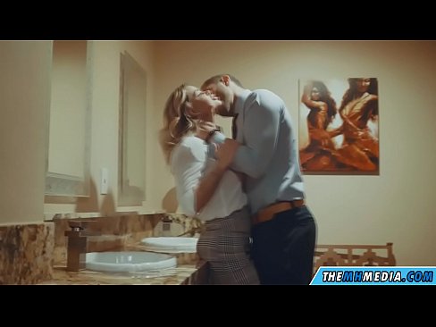 ❤️ Kapag ang isang busty blonde seduces sa isang pampublikong banyo ️ Homemade porn sa tl.chengchengsm4.top ❌❤